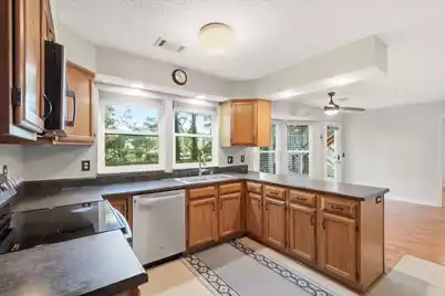 1406 Diamond Boulevard, Mount Pleasant, SC 29466 - Photo 8