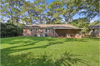 1060 Woodside Drive, Charleston, SC 29412 - Photo 10