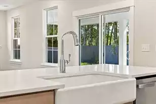 295 Rebel Kat Ct, Charleston, SC 29412 - Photo 4