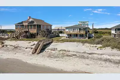 1605 Ashley Avenue E, Folly Beach, SC 29439 - Photo 32
