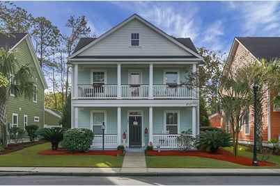 203 Forsythia Avenue, Summerville, SC 29483 - Photo 1