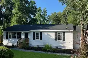 203 Juniper Street W, Andrews, SC 29510 - Photo 1