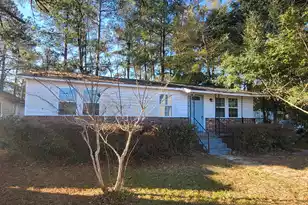 706 St John St, Kingstree, SC 29556 - Photo 1