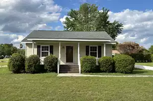 206 Dora Dr, Saint George, SC 29477 - Photo 1