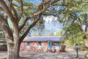 227 Bailey St, Walterboro, SC 29488 - Photo 1