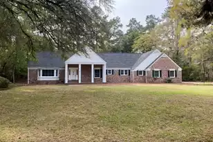 116 Johnston Street W, Summerville, SC 29483 - Photo 1