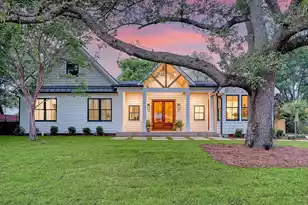 422 Palm St, Mount Pleasant, SC 29464 - Photo 1