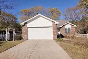 1575 Cottage Dr, Summerton, SC 29148 - Photo 1