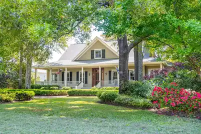 707 Royall Avenue, Mount Pleasant, SC 29464 - Photo 1