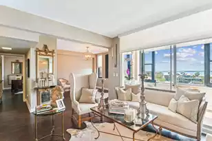 14 Lockwood Dr, Charleston, SC 29401 - Photo 1