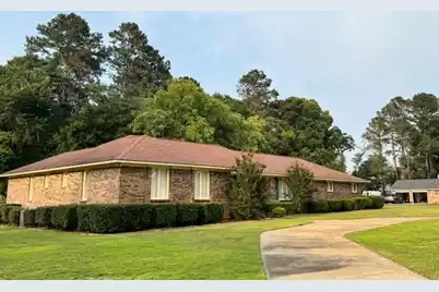 1682 Heritage Drive, Manning, SC 29102 - Photo 1