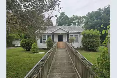 207 Cedar Street, Saint George, SC 29477 - Photo 1