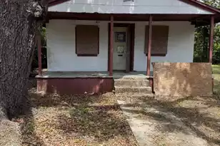 204 Lewis St, Walterboro, SC 29488 - Photo 1