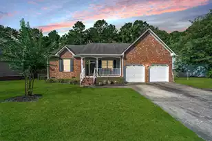 115 Park Ln W, Summerville, SC 29486 - Photo 1