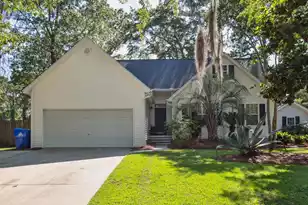 642 Bridlewood Ln, Mount Pleasant, SC 29464 - Photo 1