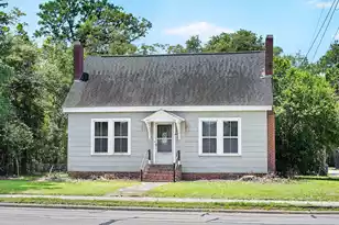 205 Elm St W, Hampton, SC 29924 - Photo 1