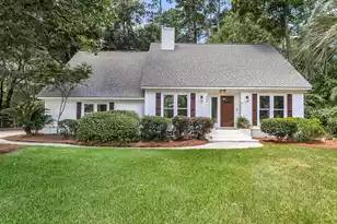 220 Runnymede Ln, Summerville, SC 29485 - Photo 1
