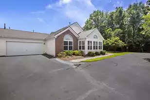 128 Ashley Villa Cir, Charleston, SC 29414 - Photo 1