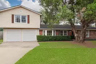 203 Beauregard Rd, Summerville, SC 29486 - Photo 1