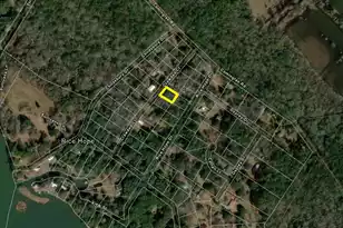 121 Crawdad Ct, Moncks Corner, SC 29461 - Photo 1