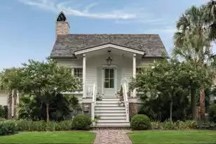 926 Pitt St, Mount Pleasant, SC 29464 - Photo 1