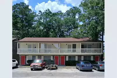 106 Colonial Court, Summerville, SC 29483 - Photo 1