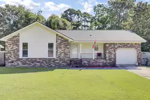 304 Kershaw Rd, Summerville, SC 29486 - Photo 1