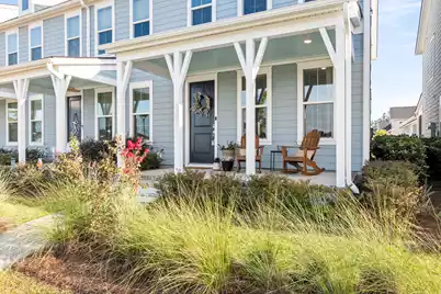 567 Blueway Avenue, Summerville, SC 29486 - Photo 1