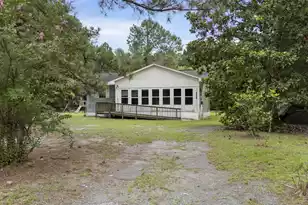 1049 Blue Flame Rd, Bonneau, SC 29431 - Photo 1