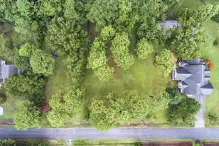 700 Clemson Dr, Summerville, SC 29483 - Photo 1