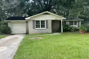 4852 Foxwood Dr, North Charleston, SC 29418 - Photo 1