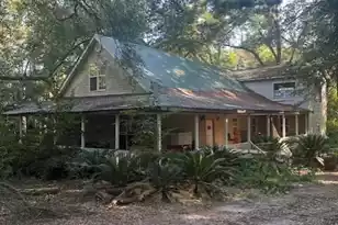 1021 Gipp St, Summerton, SC 29148 - Photo 1