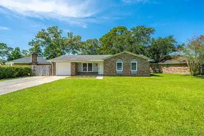 116 Mulberry Drive, Summerville, SC 29486 - Photo 1