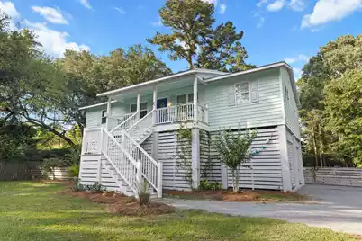 1543 Macoma Road, Mount Pleasant, SC 29466 - Photo 1