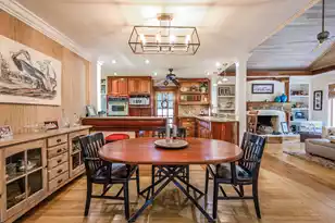 933 Lakeview Dr, Mount Pleasant, SC 29464 - Photo 14