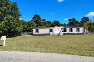 2156 Clubhouse Rd, Summerton, SC 29148 - Photo 1