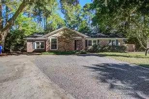 1138 Lee Shore Ln, Mount Pleasant, SC 29464 - Photo 1