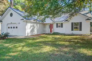 129 Carol Dr, Goose Creek, SC 29445 - Photo 1