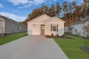 181 Holiday St, Ridgeland, SC 29936 - Photo 1