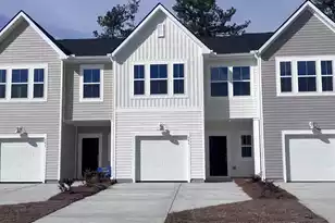 391 Tiliwa St, Summerville, SC 29486 - Photo 1