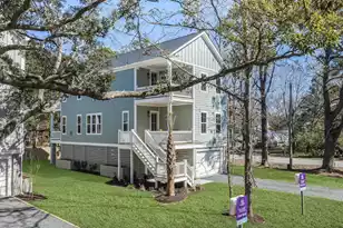 1370 Lucinda St, Mount Pleasant, SC 29466 - Photo 1
