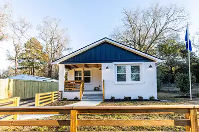 813 West 1st North Street, Summerville, SC 29483 - Photo 1