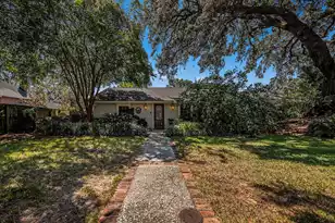 605 Ann St, Mount Pleasant, SC 29464 - Photo 1