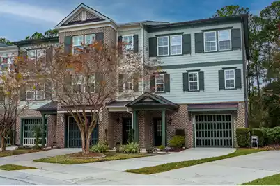 229 Slipper Shell Court, Mount Pleasant, SC 29464 - Photo 1