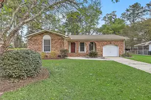 109 Niblick Rd, Summerville, SC 29483 - Photo 1