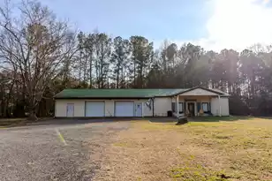 1237 Bethera Rd, Bonneau, SC 29431 - Photo 1