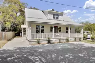 127 Rose Ln, Mount Pleasant, SC 29464 - Photo 1