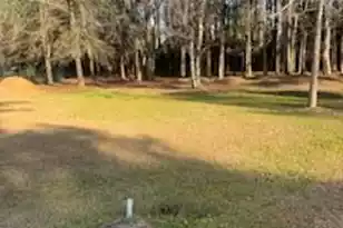 127 Guilford Dr, Summerville, SC 29483 - Photo 1