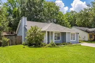 1307 Lake Mallard Blvd, Mount Pleasant, SC 29464 - Photo 1