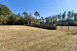 197 Acorn Rd, Walterboro, SC 29488 - Photo 1